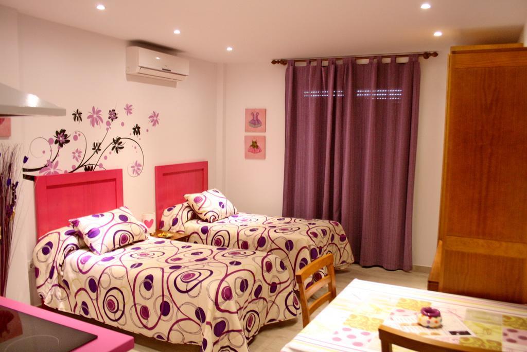 Apartamentos Turisticos Mirayuste Guadalupe  Exterior photo