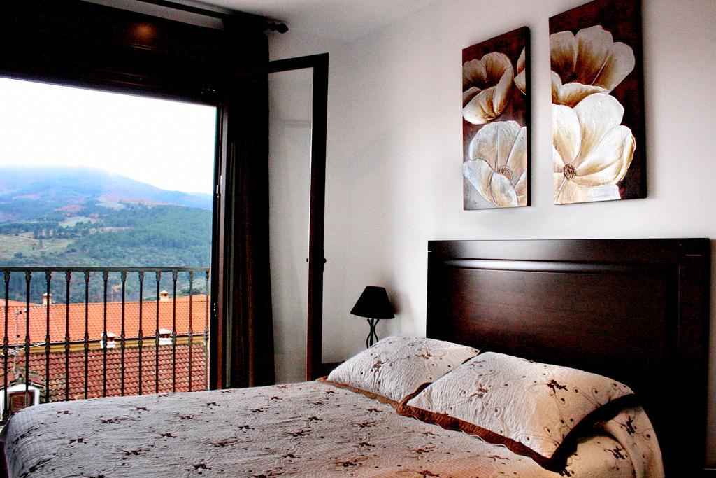 Apartamentos Turisticos Mirayuste Guadalupe  Room photo